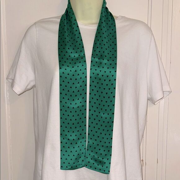 Vintage 80s Liz Claiborne Kelly Green & Black Triangles Long Skinny Silk Scarf - Picture 3 of 7